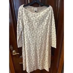 Megan Huntz Atlanta Cream Lace 3/4 Sleeve Maxi Dress sz. M